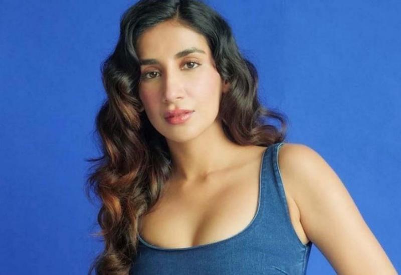 दिवाली पर मिठाइयों में डूब जाना ही मेरा प्लान है: पारुल गुलाटी दिवाली पर मिठाइयों में डूब जाना ही मेरा प्लान है: पारुल गुलाटी