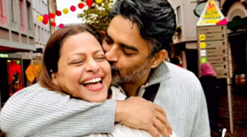 आर. माधवन ने पत्नी सरिता के बर्थडे पर जताया प्यार, बोले— “तुम मेरी सबसे बड़ी ताकत हो” आर. माधवन ने पत्नी सरिता के बर्थडे पर जताया प्यार, बोले— “तुम मेरी सबसे बड़ी ताकत हो”