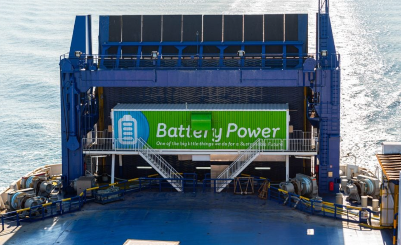 ग्रीन शिपिंग की दिशा में कदम, मुंबई में तैयार हुआ बैटरी से चलने वाला मालवाहक जहाज