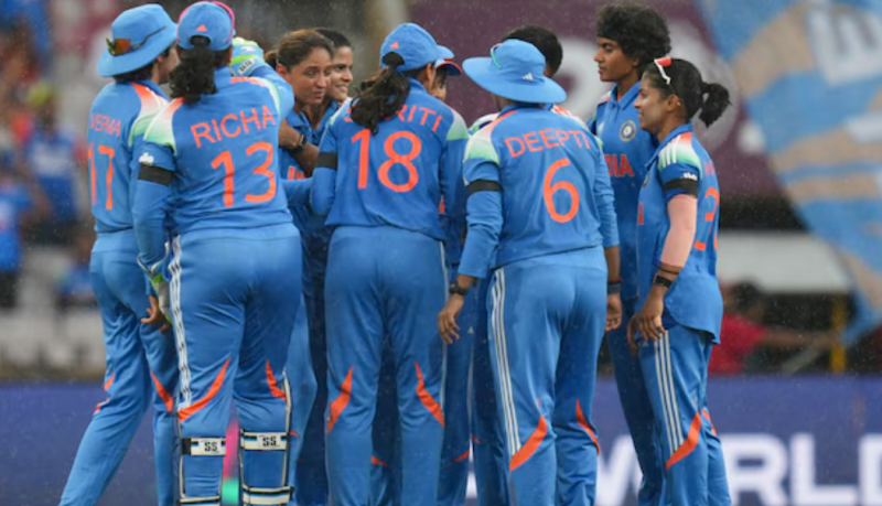 टीम इंडिया के सामने फीके पड़े ऑस्ट्रेलियाई गेंदबाज, मंधाना का रिकॉर्ड रहा लाजवाब