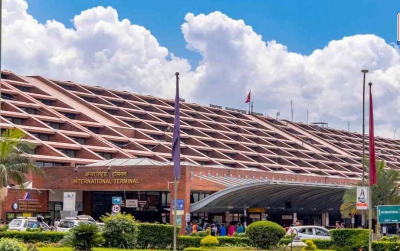 काठमांडू एयरपोर्ट पर भी दिल्ली की तरह आई तकनीकी खराबी, सभी उड़ानें प्रभावित