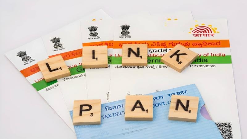 31 दिसंबर डेडलाइन: PAN–Aadhaar लिंक नहीं किया तो PAN होगा इनएक्टिव! 31 दिसंबर डेडलाइन: PAN–Aadhaar लिंक नहीं किया तो PAN होगा इनएक्टिव!